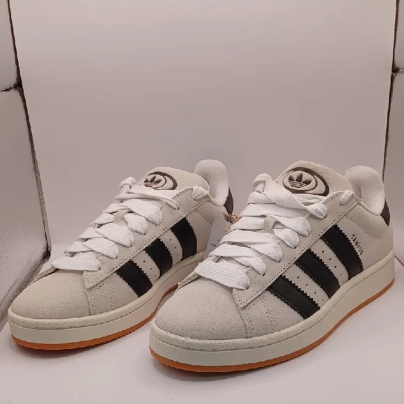 NEW Adidas Campus 00s Sneakers-Cream/Black Womens Size 9 US GY0042 - Picture 1 of 14